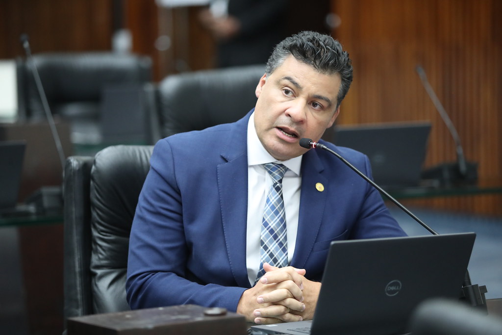 PL propõe a instalação de placas informativas sobre o tempo de espera em praças de pedágio no PR